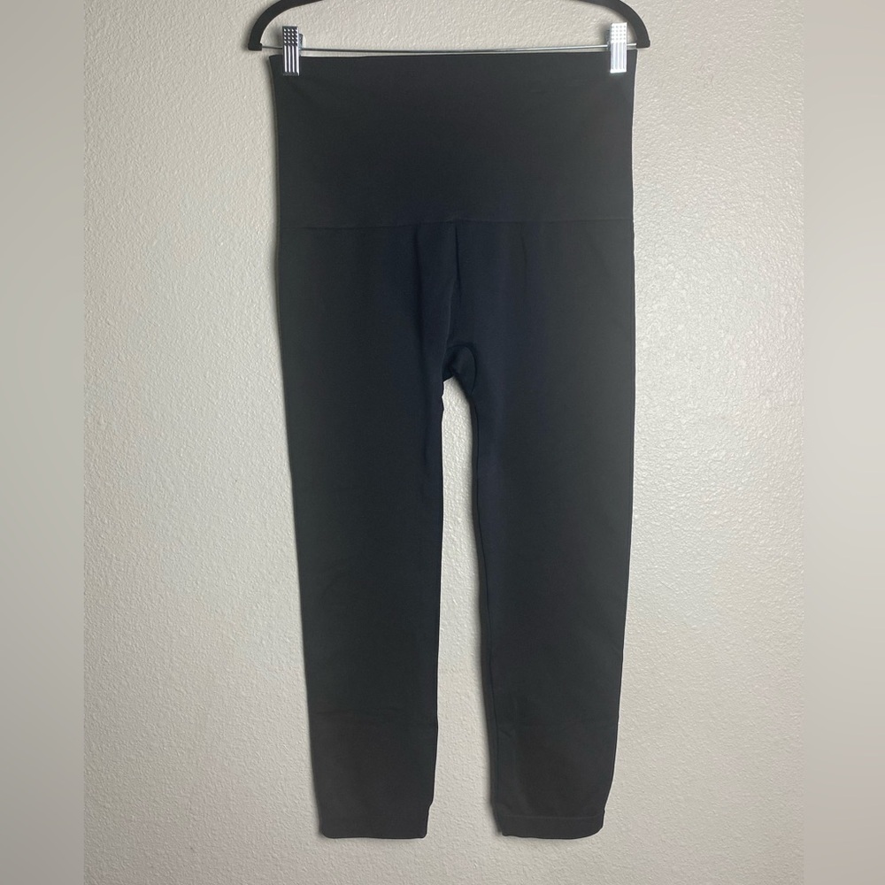 Spanx Look at Me Now Cropped Leggings in Very Black - Size 3X - New - Picture 9 of 10